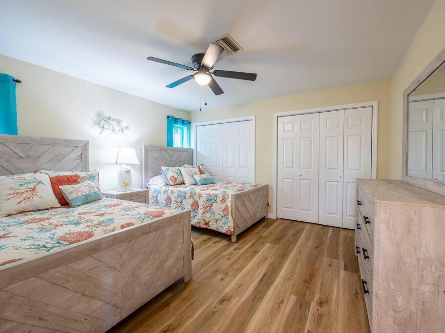 Englewood, Manasota Keys - 2 Bedroom Luxury Villa, Pool, Game Room, 6 Min To Beaches Next To Canal Extérieur photo