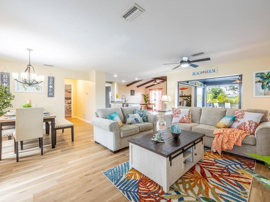 Englewood, Manasota Keys - 2 Bedroom Luxury Villa, Pool, Game Room, 6 Min To Beaches Next To Canal Extérieur photo